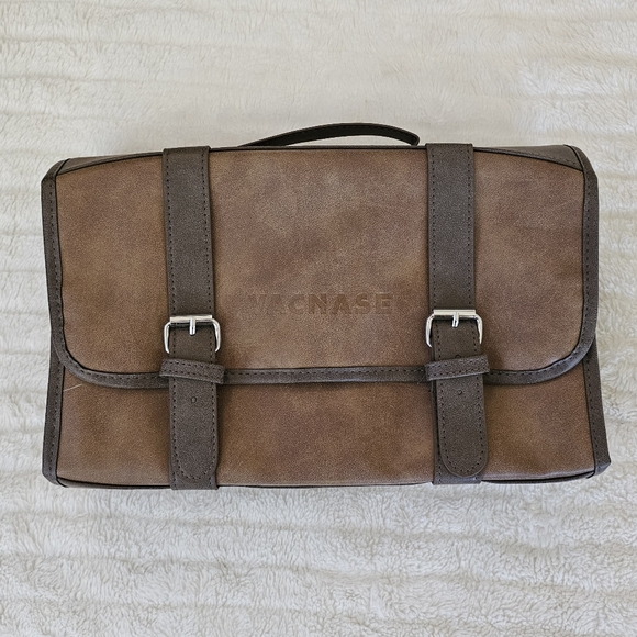 Hanging Toiletry Bag - Picture 1 of 6